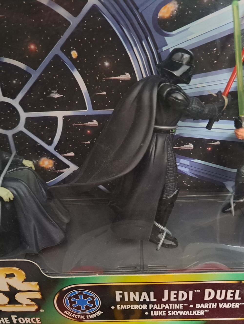 Star Wars Darth Vader & Luke Skywalker Action Figures - Black, Green, Red